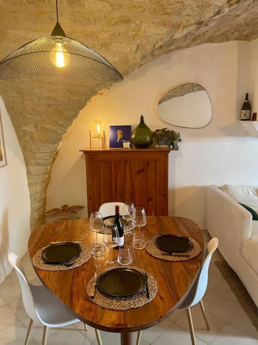 Charmante Maison De Village Au Pied Du Luberon Cabrieres-d'Aigues Bagian luar foto